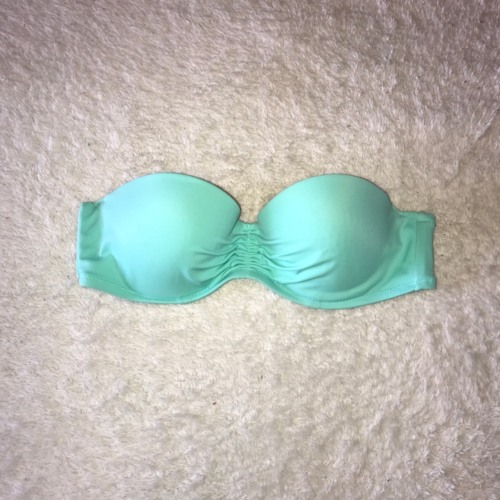 Victoria’s Secret • Strapless Bikini Top